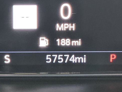 Used 2021 GMC Yukon Denali w/ Denali Premium Package image 20