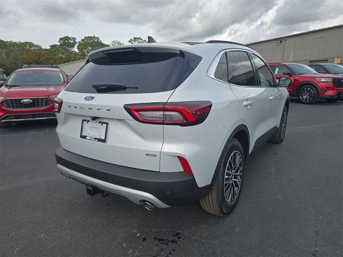 New 2026 Ford Escape Base w/ Class II Trailer Tow Package image 4