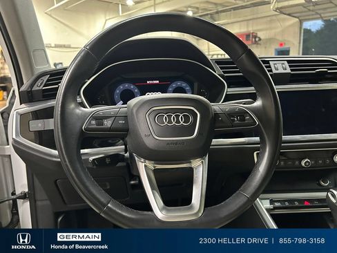 Used 2022 Audi Q3 2.0T Premium AWD/4WD image 16