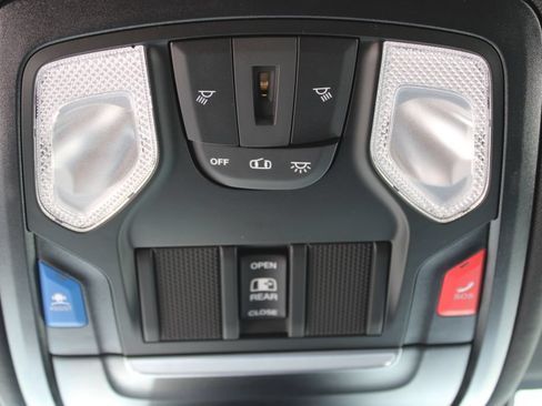 New 2026 RAM 2500 Tradesman AWD/4WD image 17