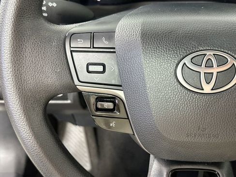 Used 2025 Toyota Camry LE FWD image 18