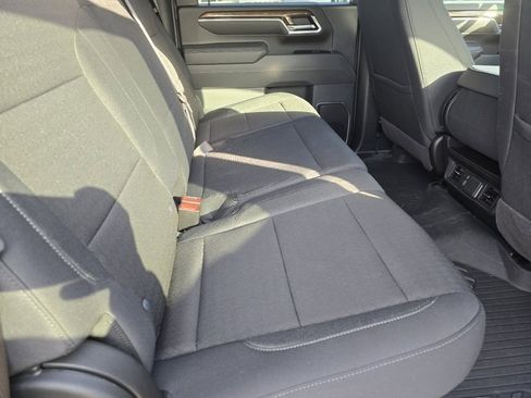 Used 2025 Chevrolet Silverado 3500 LT w/ Trail Boss Package image 18