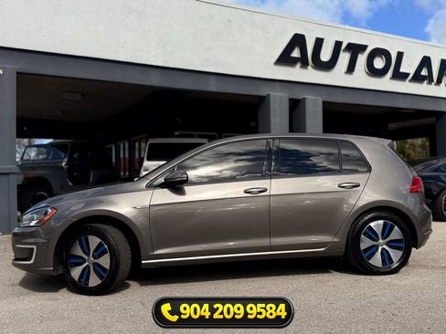 Used 2016 Volkswagen e-Golf SE FWD image 4