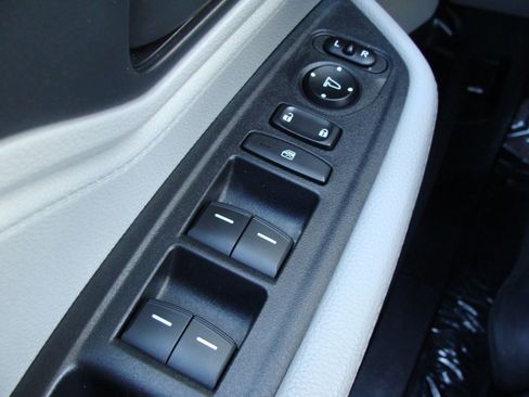 Used 2019 Honda Odyssey EX image 28