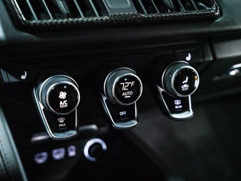 Used 2018 Audi R8 V10 plus AWD/4WD image 24