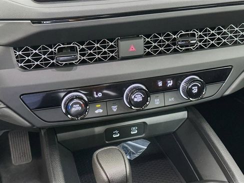 Used 2025 Honda Accord LX image 14