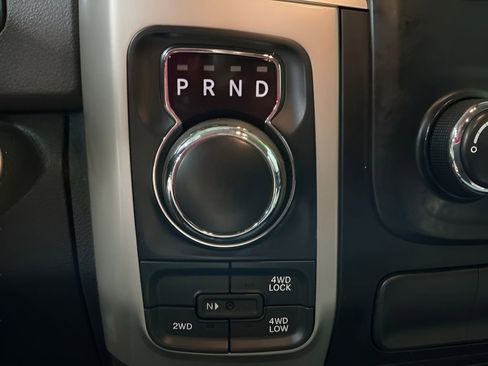 Used 2015 RAM 1500 Classic SLT image 16