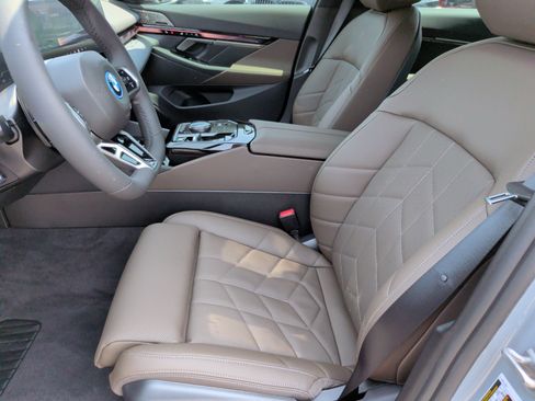 New 2027 BMW 550e xDrive AWD/4WD image 28