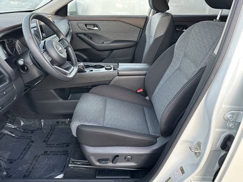 Certified 2023 Nissan Rogue SV image 19