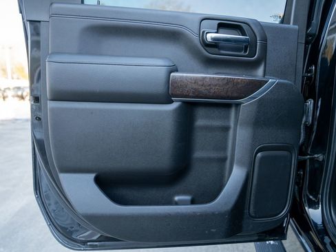 Used 2020 GMC Sierra 2500 Denali w/ Denali Ultimate Package image 19