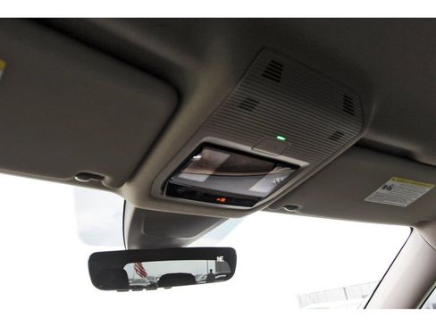 Used 2024 Volkswagen Atlas SE FWD image 24