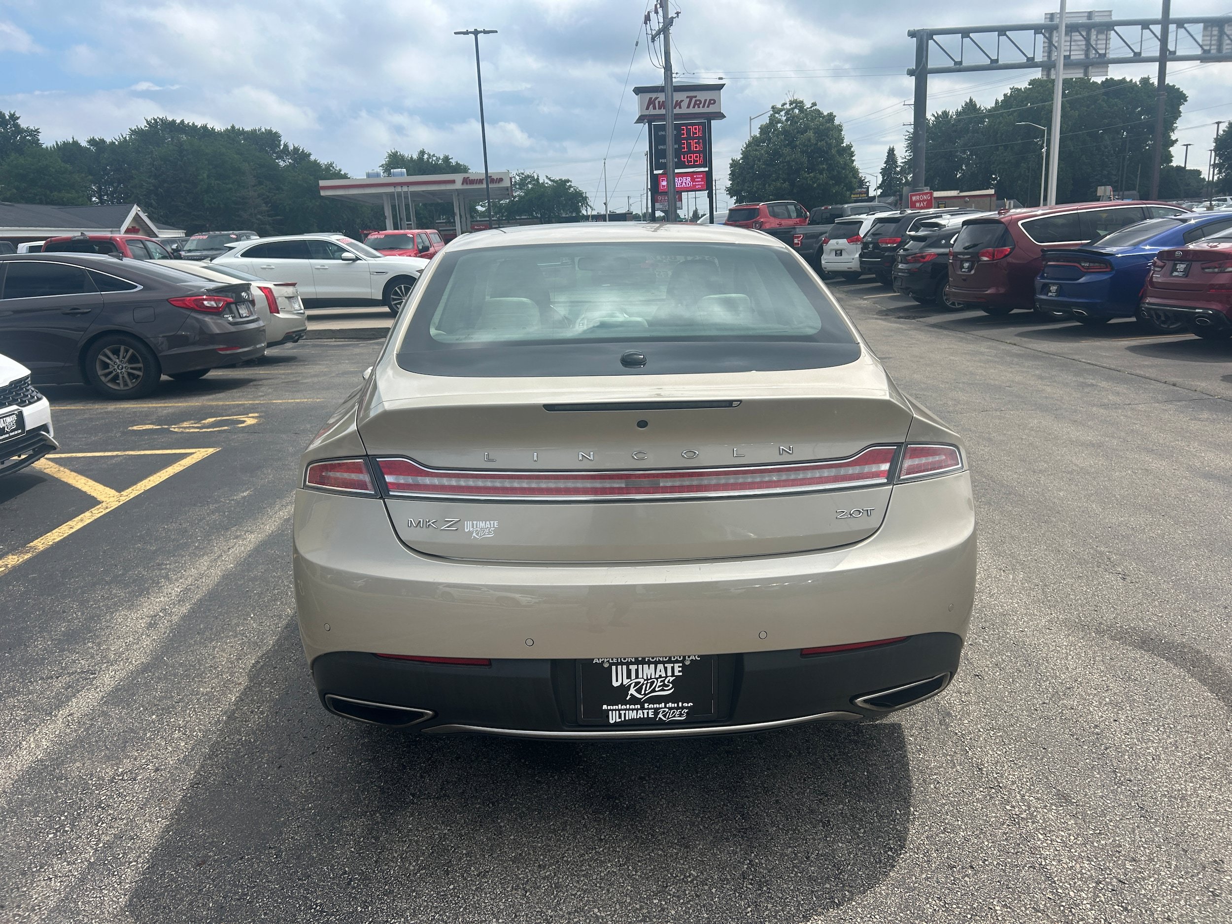 Used 2017 Lincoln MKZ Select FWD image 4