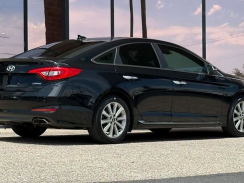 Used 2017 Hyundai Sonata Limited w/ Ultimate Package 04 FWD image 12