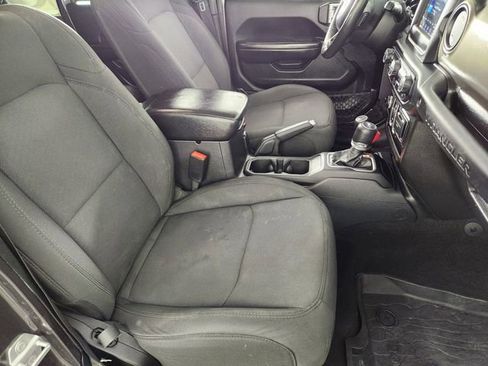 Used 2019 Jeep Wrangler Unlimited Sport S AWD/4WD image 13