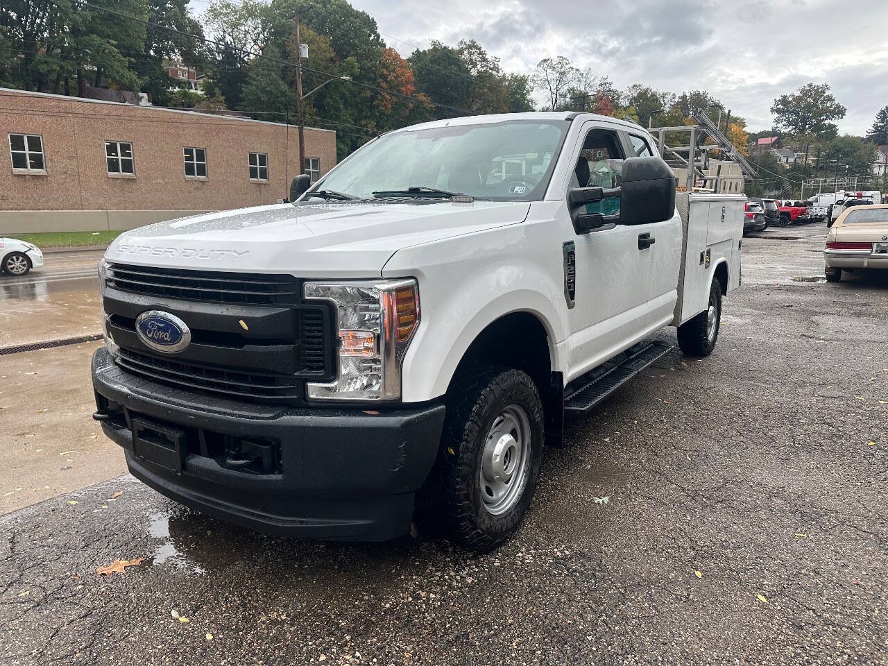Used 2019 Ford F250 XL AWD/4WD image 4