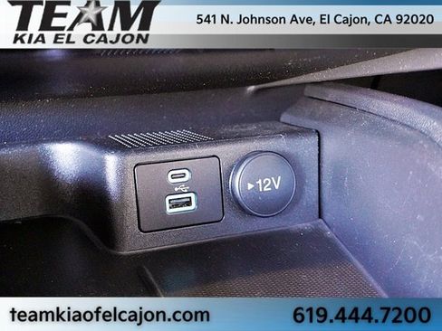 Used 2022 Ford Escape SE image 30