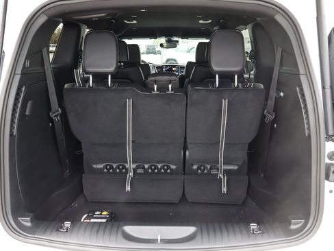 New 2026 Chrysler Pacifica Select image 18