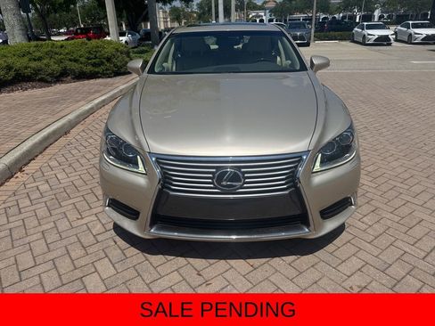 Used 2014 Lexus LS 460 w/ Comfort Package RWD image 3