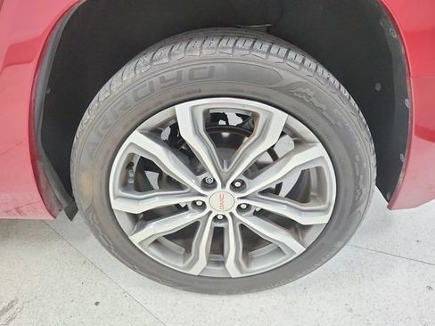 Used 2019 GMC Terrain Denali w/ Driver Alert Package II FWD image 14
