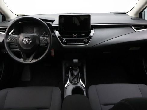 Used 2025 Toyota Corolla LE image 23