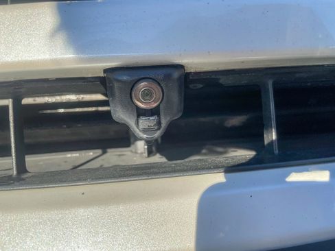 Used 2018 Ford Explorer Limited image 10