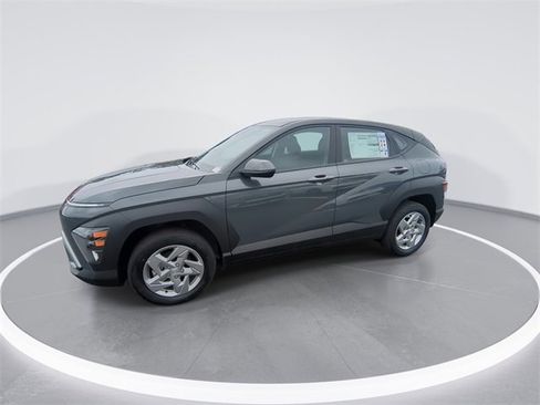 New 2026 Hyundai Kona SE image 4