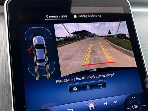 New 2025 Mercedes-Benz C 300 Sedan image 17