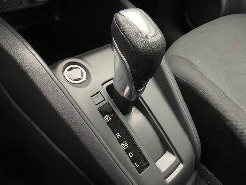 New 2025 Nissan Kicks Play S image 32