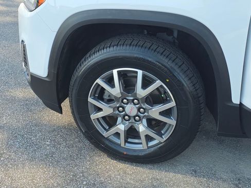 Certified 2023 GMC Acadia SLT image 27