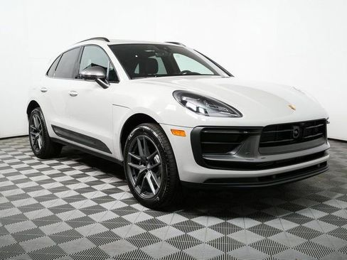 New 2026 Porsche Macan Turbo AWD/4WD image 28