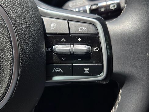 Used 2025 Kia Sorento EX w/ Panoramic Sunroof Package FWD image 24