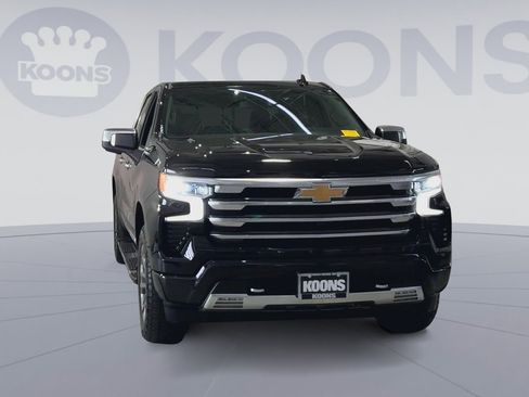 Used 2024 Chevrolet Silverado 1500 High Country AWD/4WD image 4