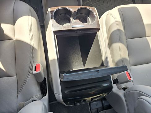 Used 2018 Toyota Sienna XLE w/ XLE Navigation Package FWD image 29