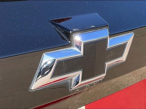 Used 2022 Chevrolet Bolt LT w/ Infotainment Package image 29