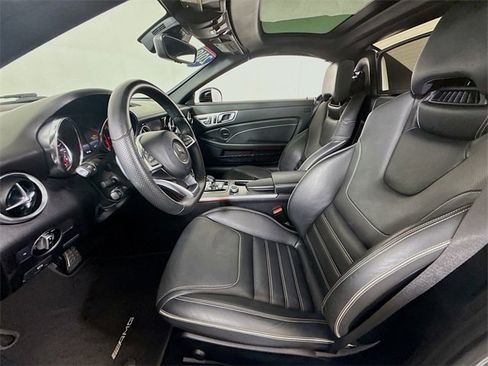 Used 2018 Mercedes-Benz SLC 43 AMG image 6