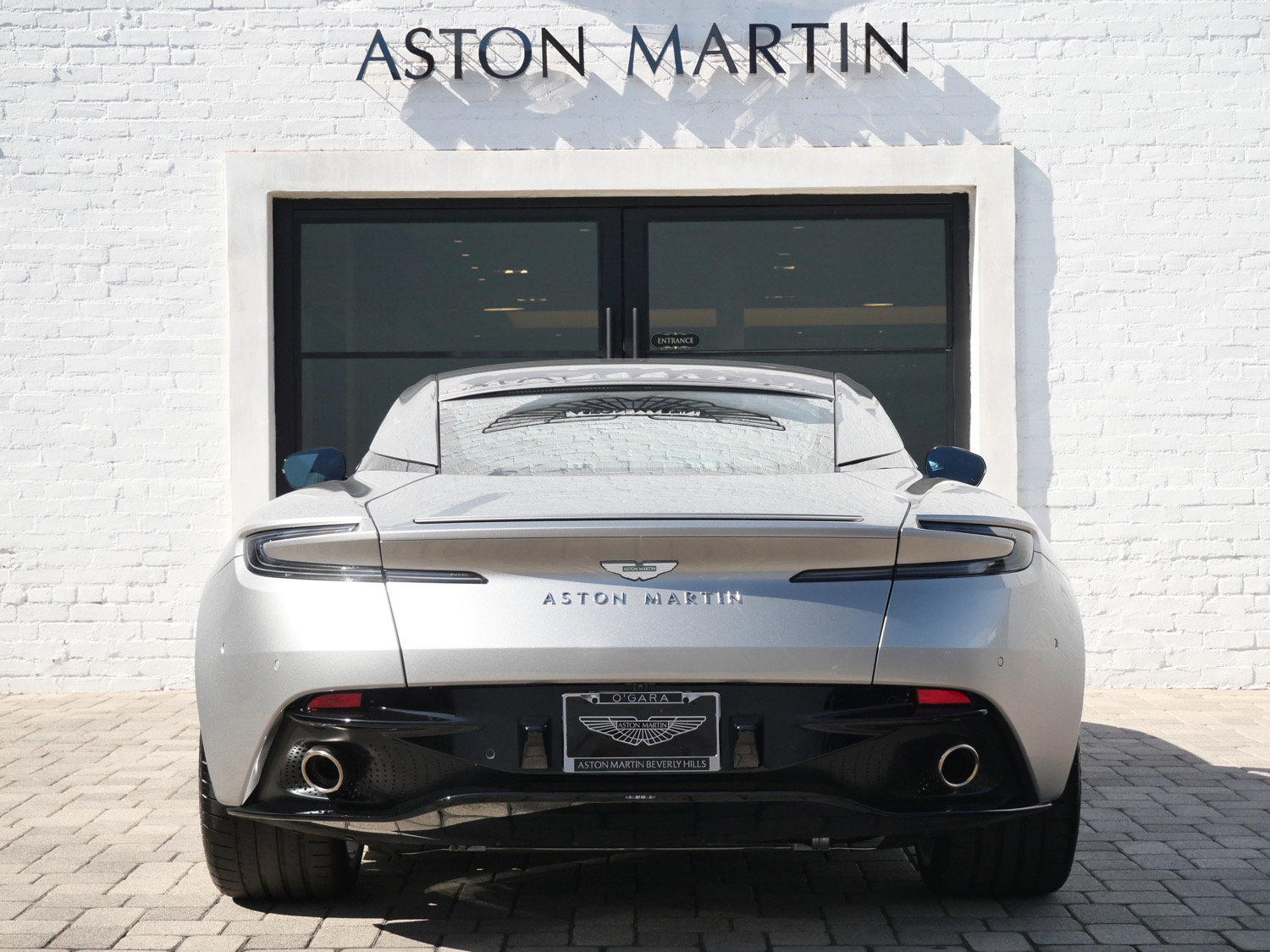 Used 2024 Aston Martin DB12 Coupe RWD image 25