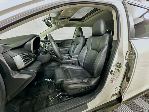 Used 2020 Subaru Outback Limited XT w/ Popular Package #2 AWD/4WD image 24