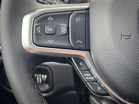 New 2026 RAM 1500 4x4 Crew Cab image 18