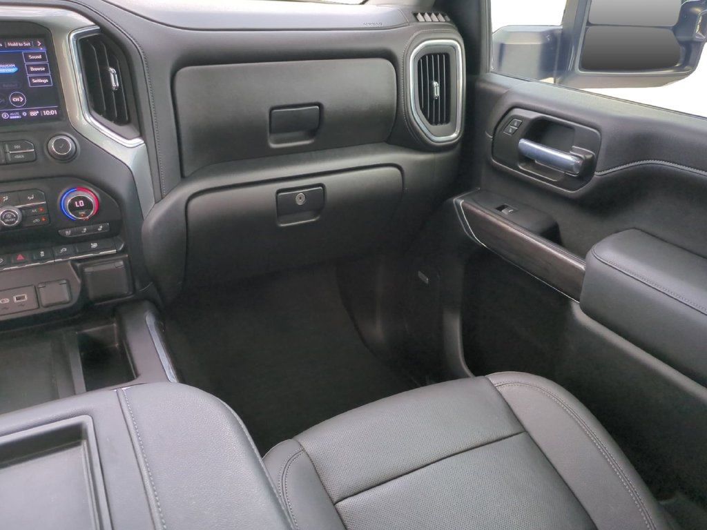 Used 2022 Chevrolet Silverado 3500 LTZ w/ LTZ Convenience Package AWD/4WD image 18