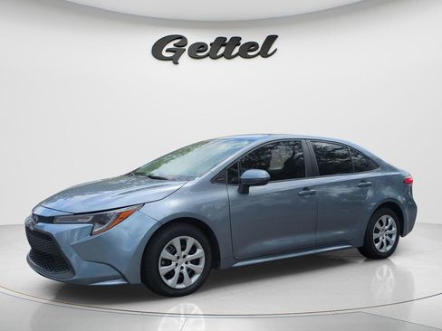 Used 2022 Toyota Corolla LE FWD image 1
