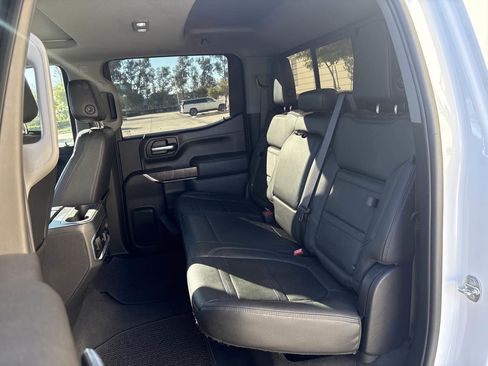 Used 2021 GMC Sierra 1500 Denali w/ Denali Ultimate Package image 12