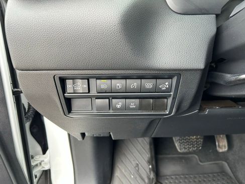 Used 2023 Toyota Tundra Limited image 25