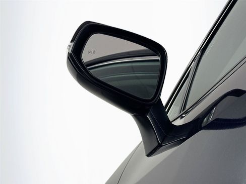 Certified 2025 Toyota RAV4 XLE AWD/4WD image 5