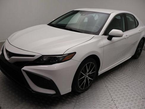 Certified 2023 Toyota Camry SE FWD image 2