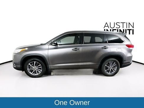 Used 2018 Toyota Highlander XLE FWD image 4