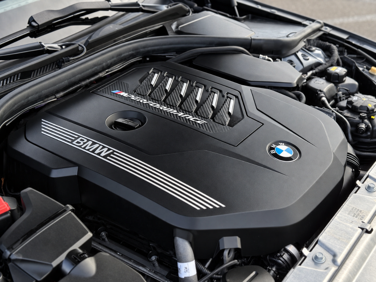 Used 2022 BMW M340i w/ Premium Package RWD image 13
