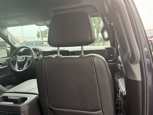 Used 2023 GMC Sierra 1500 SLT image 40