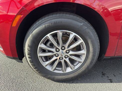 Used 2024 Buick Enclave Premium image 16