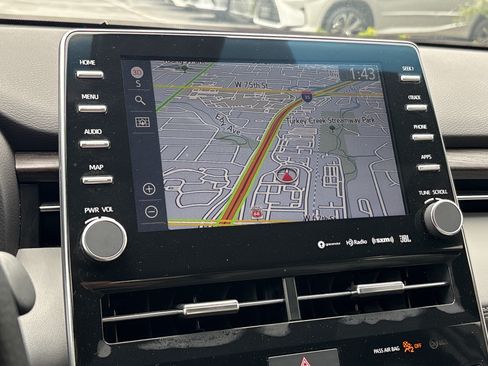 Used 2021 Toyota Avalon XLE w/ Moonroof Package FWD image 24