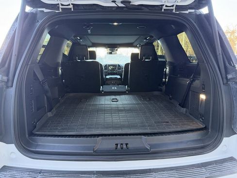 Used 2018 Ford Expedition XLT w/ Equipment Group 202A image 16